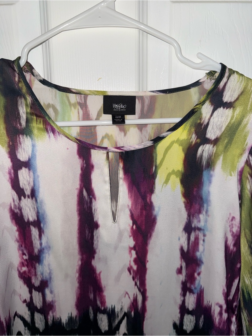 Misook Multi-Color Abstract Print Chiffon Tunic - Picture 3 of 5